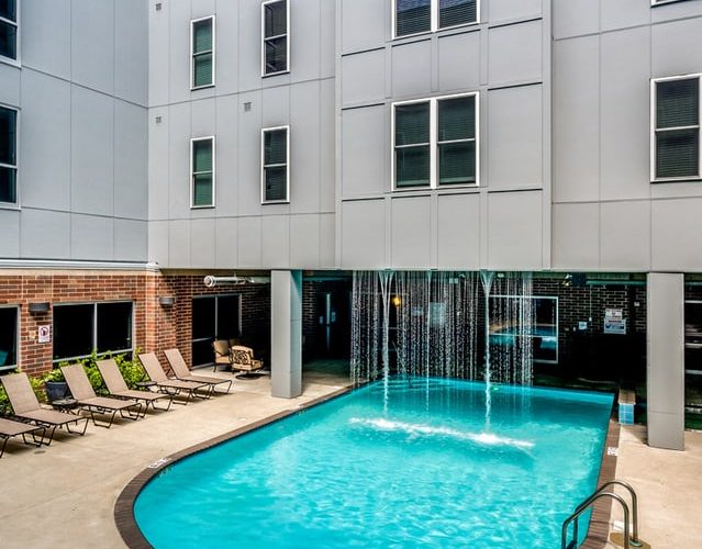 apartments with amenities near Ball State